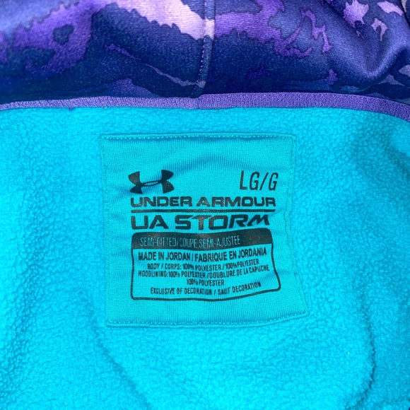 Under Armor Sweatshirt - Picture 5 of 5